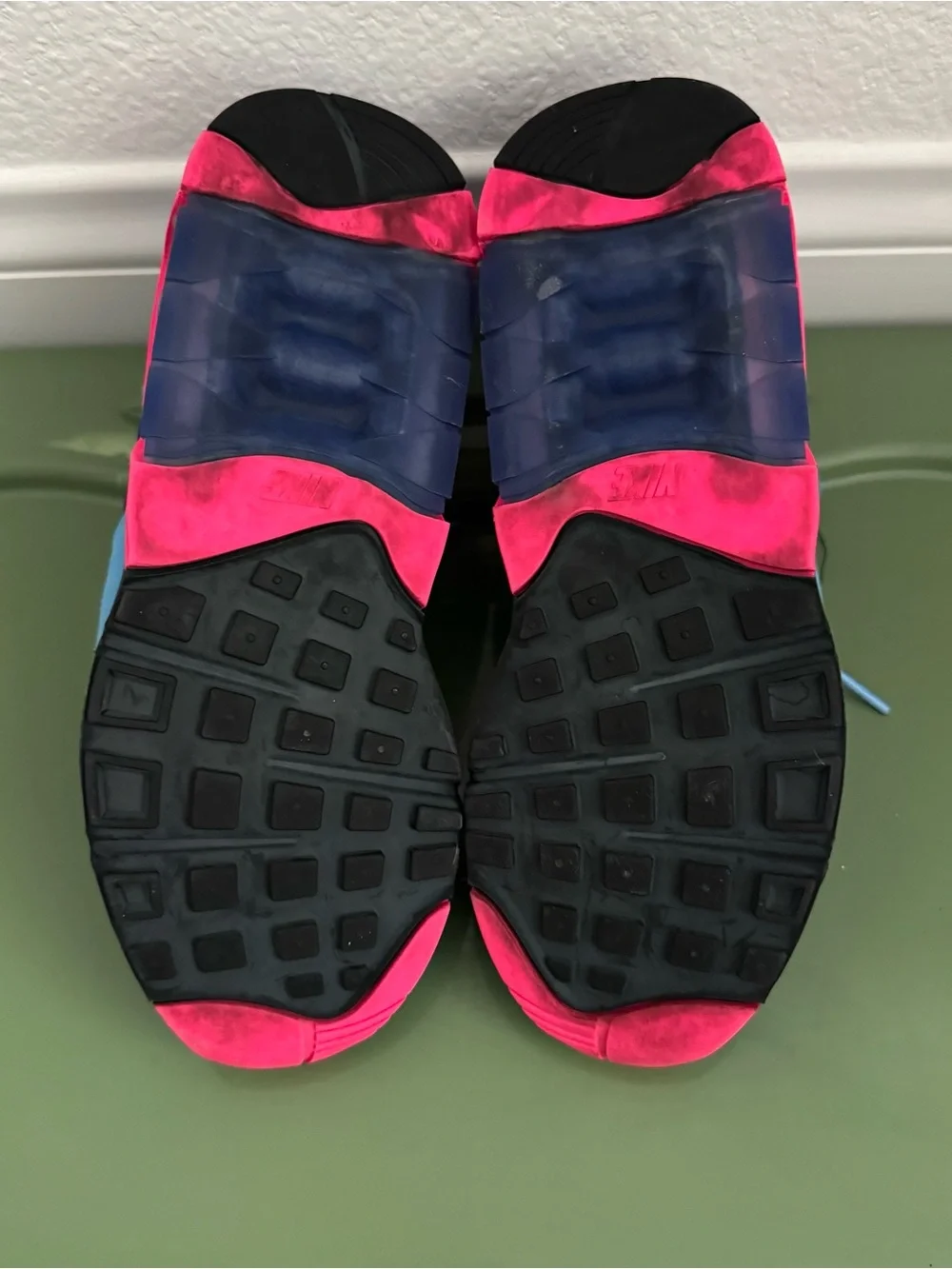 Nike Air Max 180